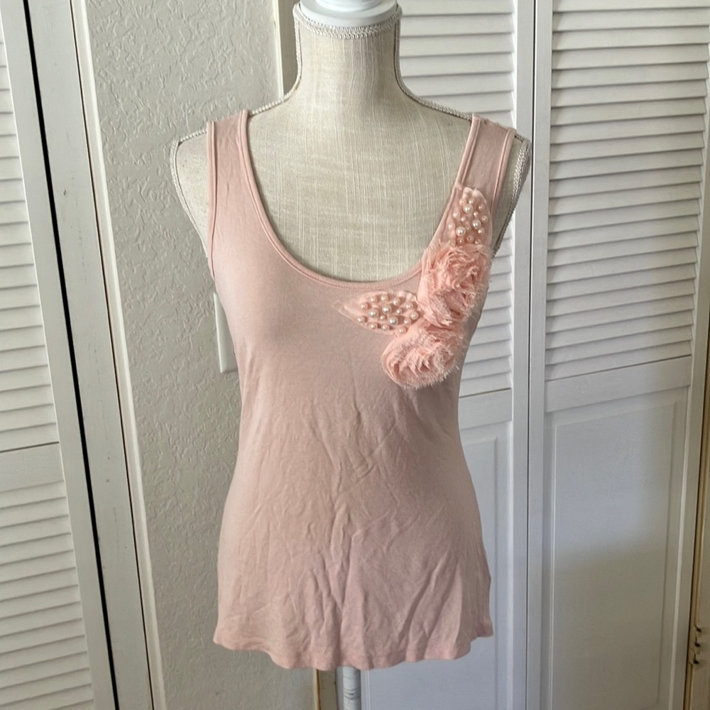 Bobeau‎ Blush Tank Top with Floral Embellishment size Medium